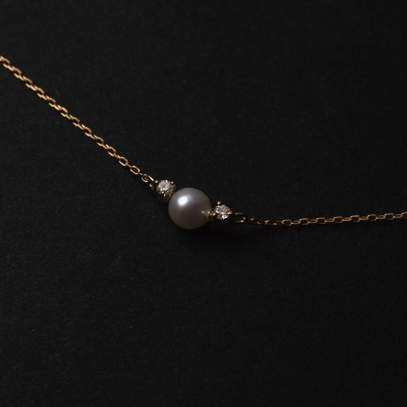365 Pearl necklace