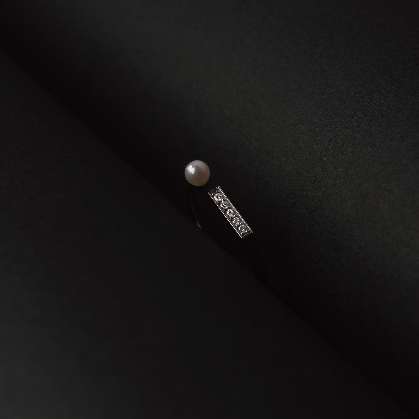 SOFT STRUCTURE Pearl ring