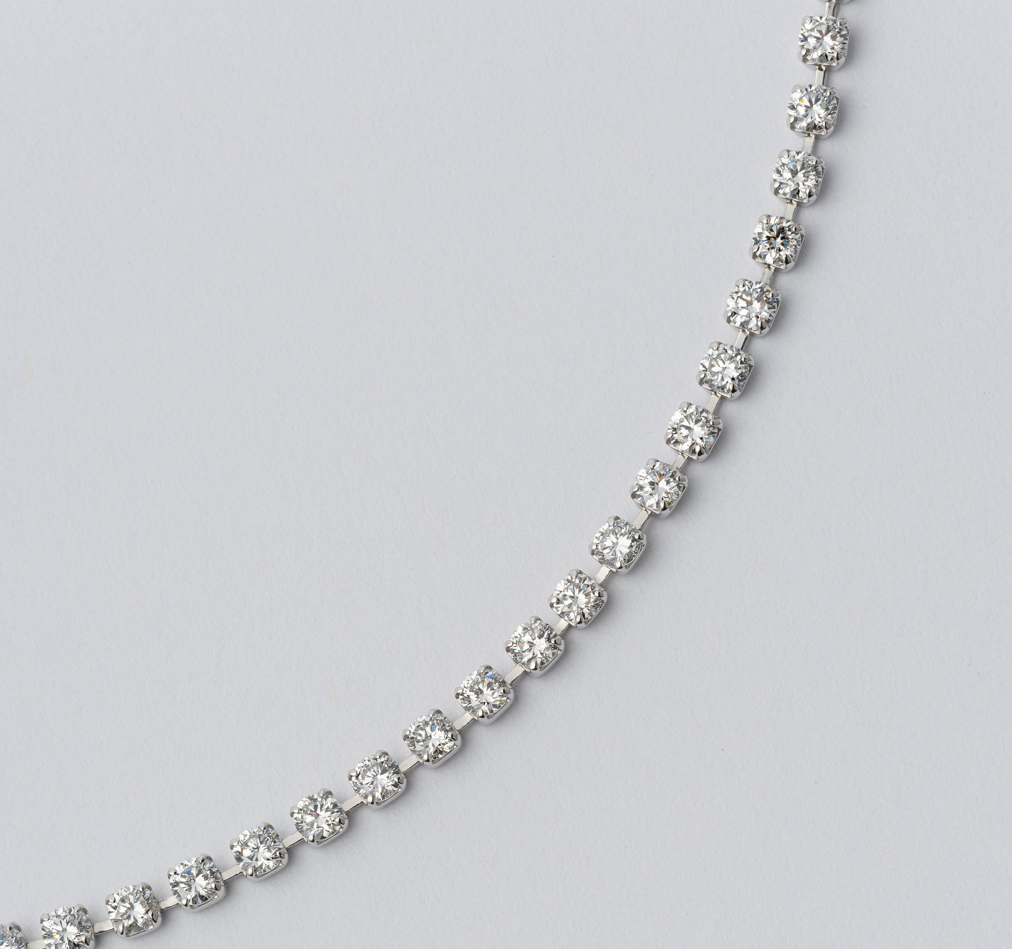 ITSELF Tennis necklace