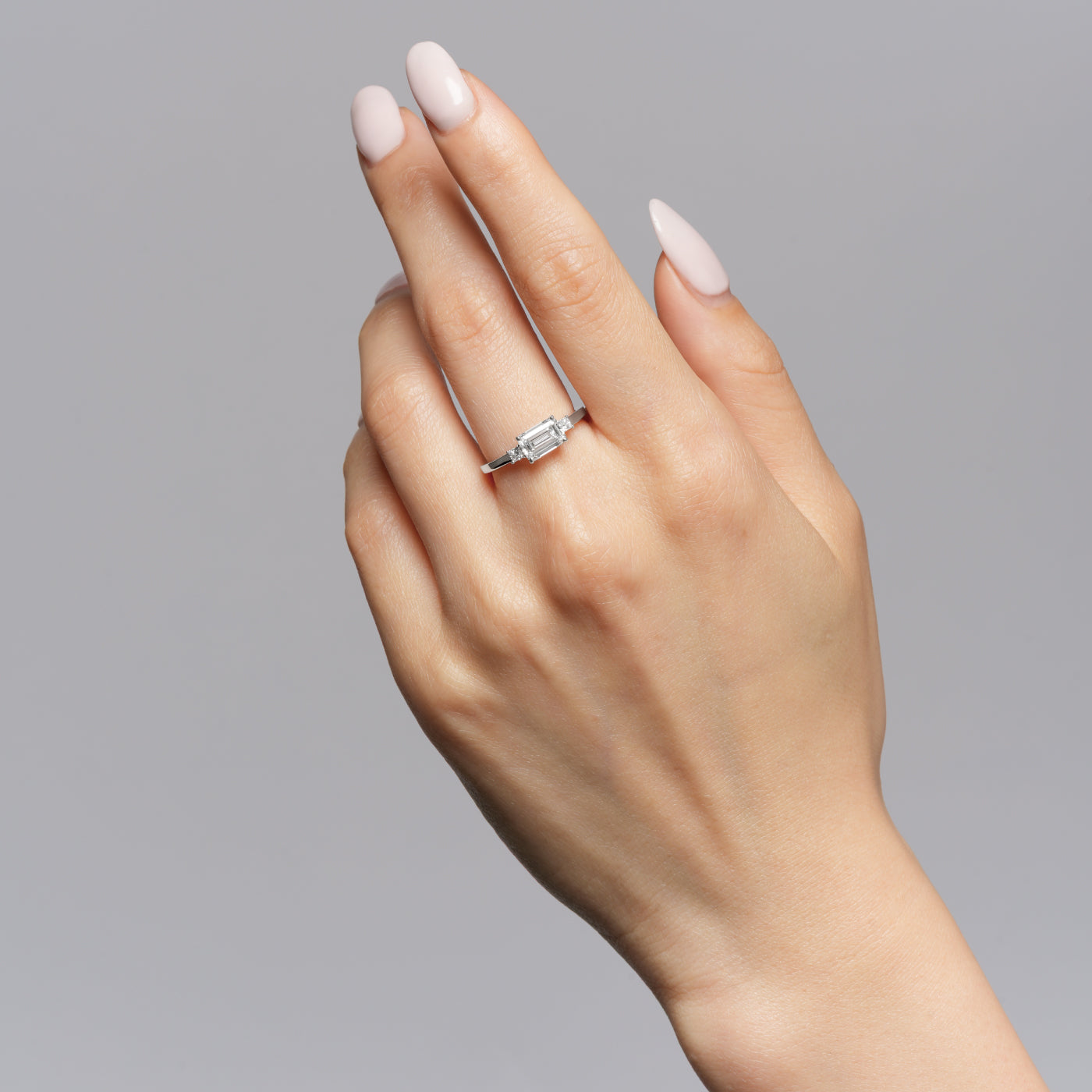 ITSELF Trap cut ring