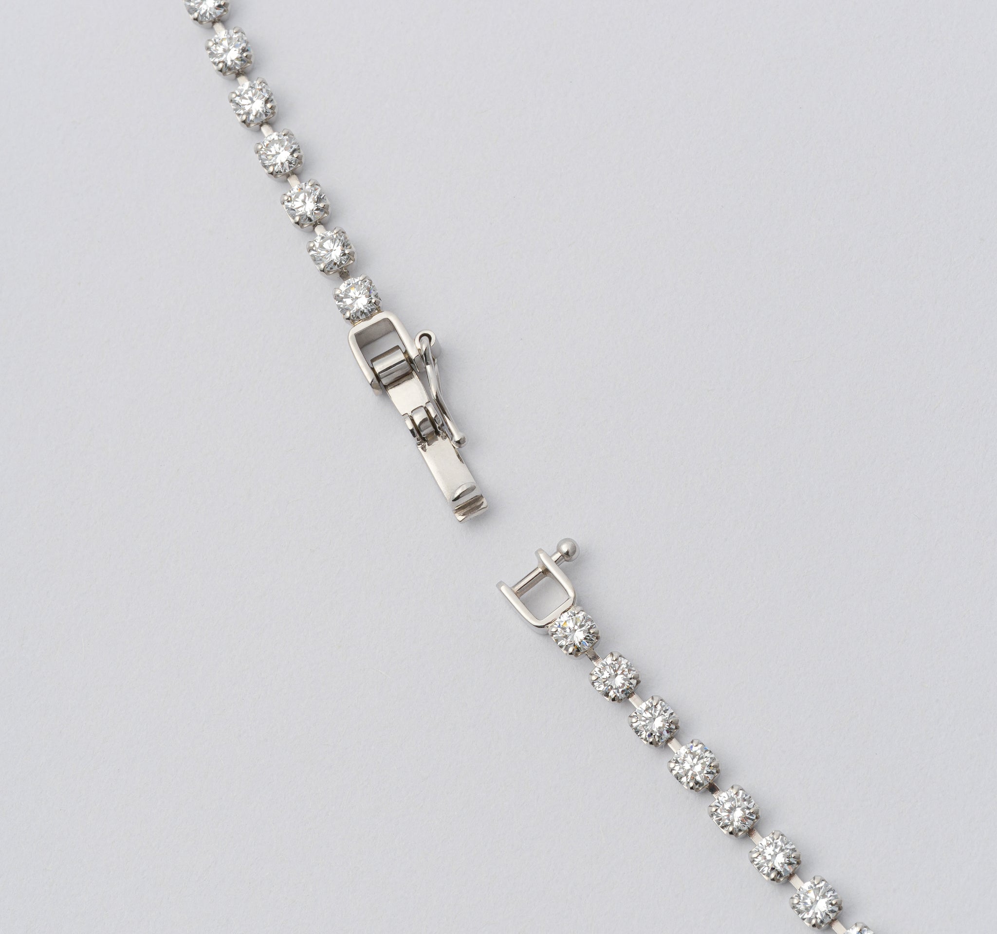 ITSELF Tennis necklace