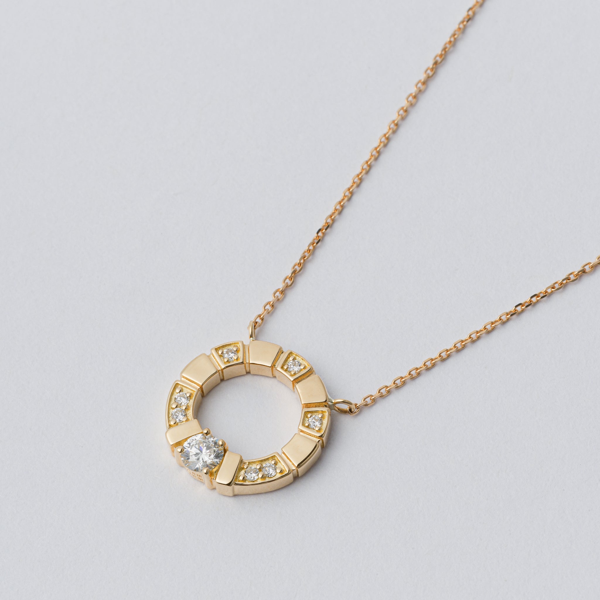 SOFT STRUCTURE build necklace